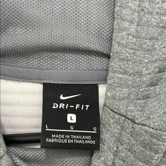 Nike Sweater - Picture 2 of 3